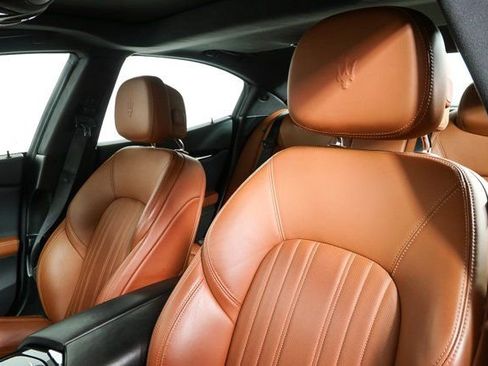 Used 2023 Maserati Ghibli Modena image 2