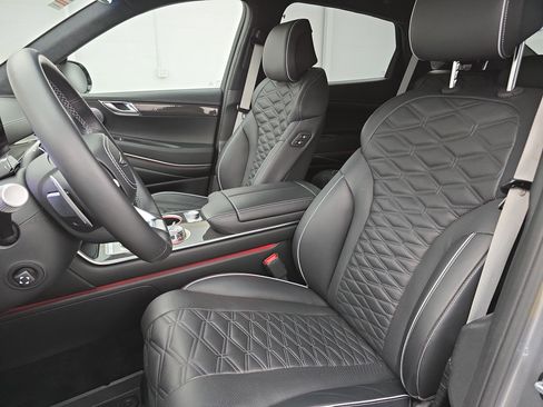 Used 2025 Genesis GV80 3.5T e-SC image 15