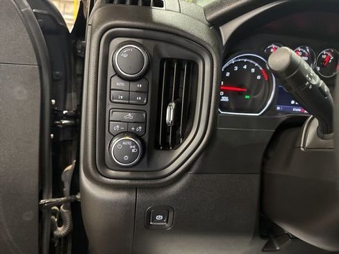 Used 2021 Chevrolet Silverado 1500 Custom Trail Boss w/ Safety Confidence Package image 19