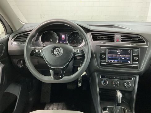 Used 2020 Volkswagen Tiguan S w/ 3rd Row Seat Package AWD/4WD image 8
