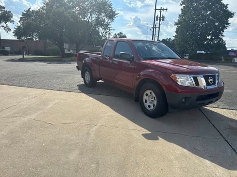Used 2021 Nissan Frontier S RWD image 4
