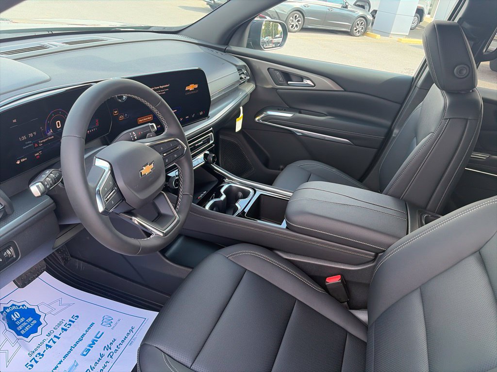 New 2027 Chevrolet Traverse LT w/ Sun and Wheel Package AWD/4WD image 16