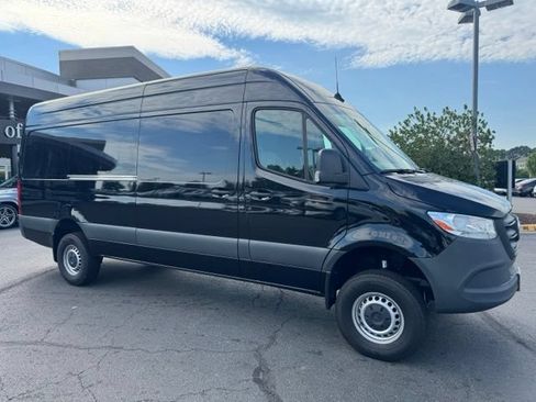 Used 2023 Mercedes-Benz Sprinter 2500 w/ Acoustic Package image 1