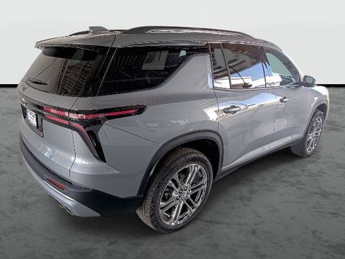 New 2026 Chevrolet Traverse LT image 14