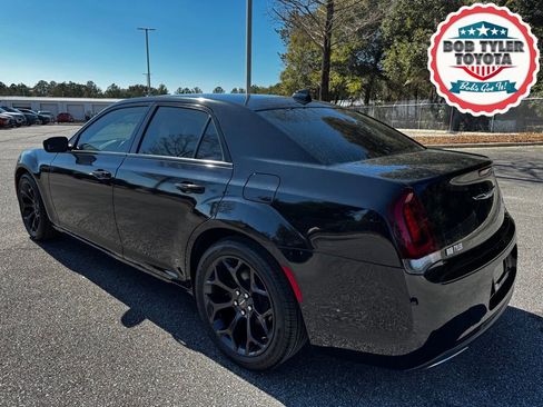Used 2020 Chrysler 300 S image 7