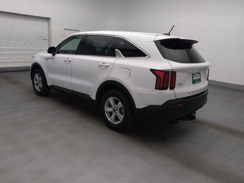 Used 2022 Kia Sorento LX AWD/4WD image 3