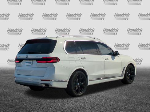 Used 2026 BMW X7 xDrive40i image 10