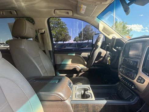 Used 2016 GMC Sierra 2500 Denali w/ Duramax Plus Package AWD/4WD image 30