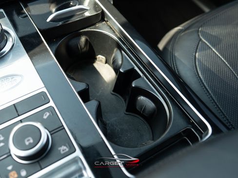 Used 2020 Land Rover Range Rover HSE image 38