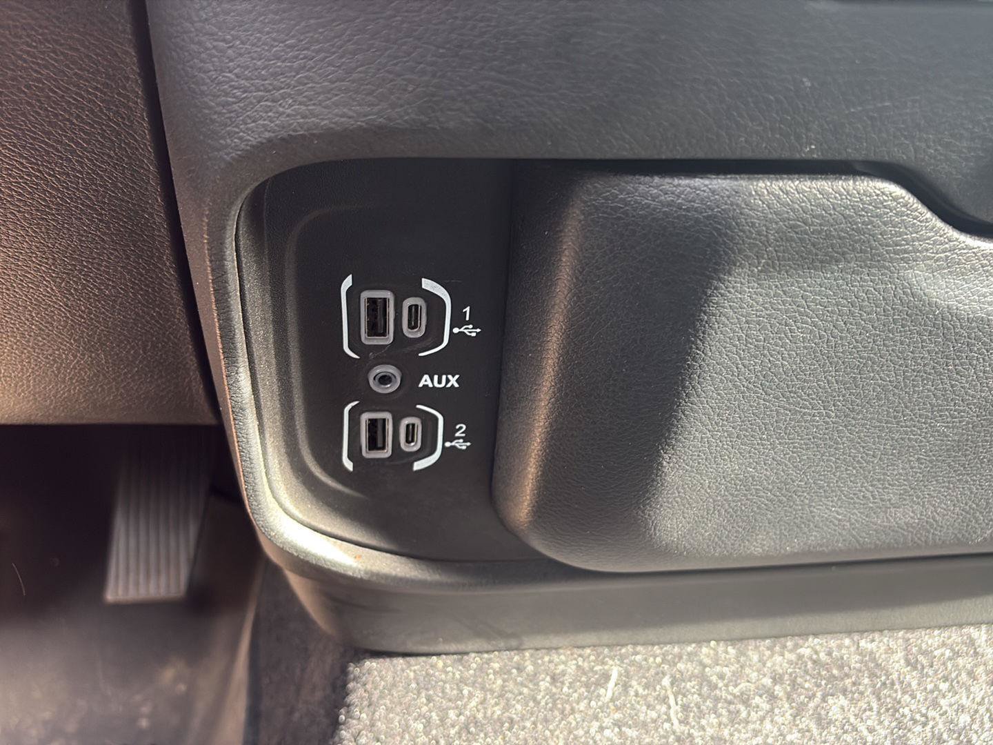 Used 2025 RAM 1500 Tradesman w/ Night Edition AWD/4WD image 12