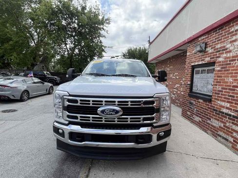 Used 2024 Ford F350 XLT AWD/4WD image 37