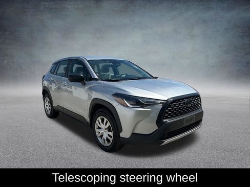 Used 2024 Toyota Corolla Cross L AWD/4WD image 8