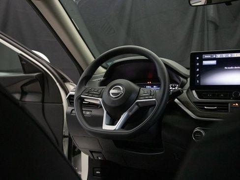 Used 2025 Nissan Altima 2.5 SV w/ SV Special Edition Package image 14