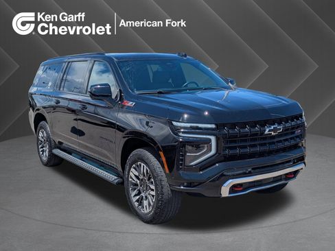 Used 2025 Chevrolet Suburban Z71 AWD/4WD image 1