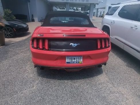 Used 2017 Ford Mustang Premium RWD image 4