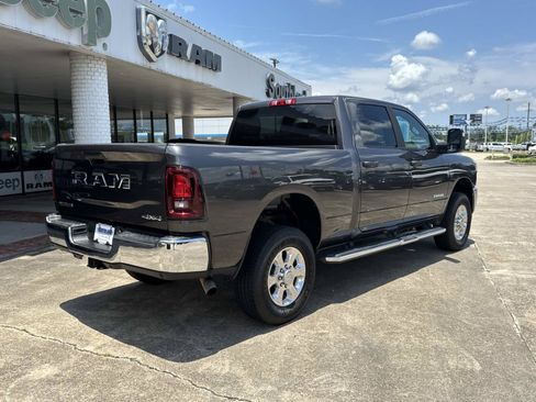 Used 2026 RAM 2500 Big Horn AWD/4WD image 7