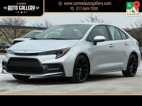 Used 2020 Toyota Corolla SE image 1