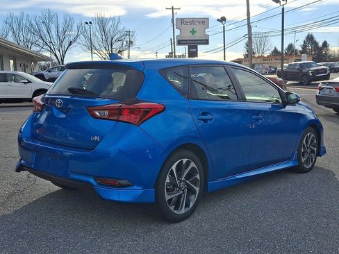 Used 2018 Toyota Corolla iM w/ Carpet Mat Package (TMS) image 4