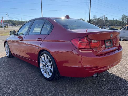 Used 2014 BMW 320i Sedan w/ Sport Package image 4