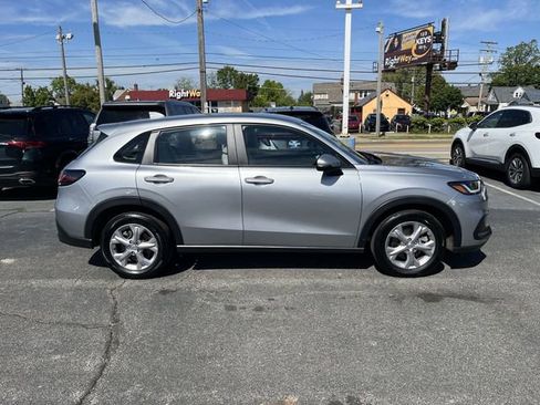 Used 2025 Honda HR-V LX image 11