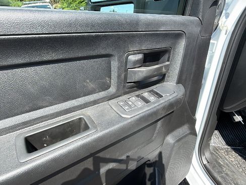 New 2027 RAM 3500 Tradesman w/ Chrome Appearance Group A AWD/4WD image 15