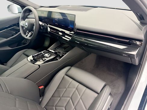 New 2026 BMW 530i w/ M Sport Package image 16