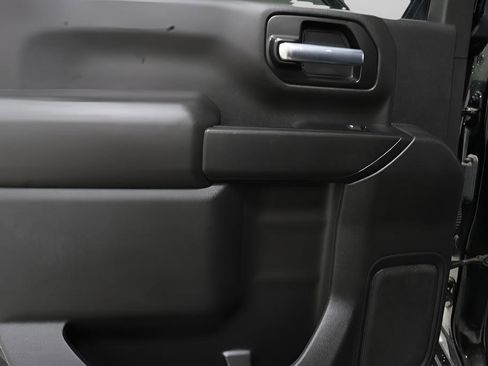 Used 2022 Chevrolet Silverado 2500 LT w/ Convenience Package image 24