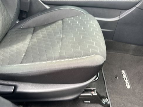 Used 2024 Nissan Kicks SV image 25