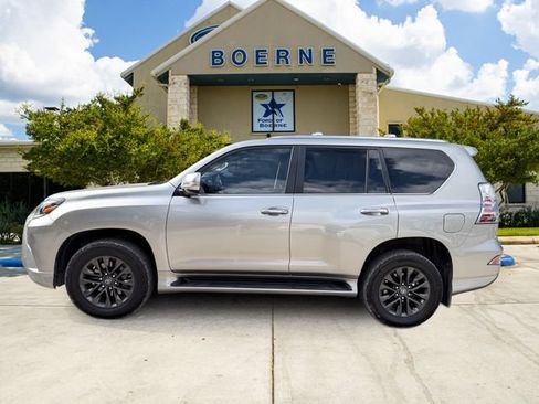 Used 2023 Lexus GX 460 Premium AWD/4WD image 2