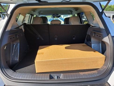 New 2027 Kia Seltos LX FWD image 14
