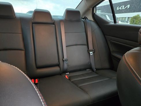 Used 2024 Nissan Altima 2.5 SR w/ SR Premium Package image 14