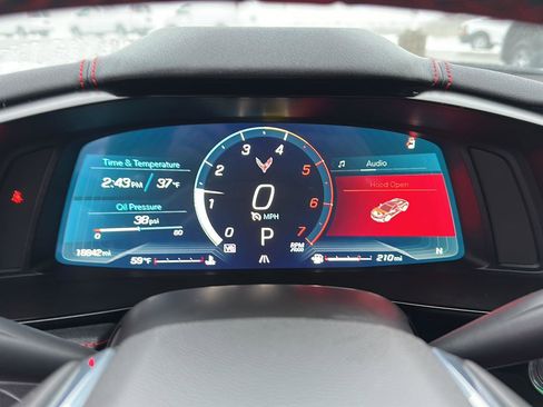 Used 2023 Chevrolet Corvette Stingray Coupe w/ Z51 Performance Package image 21