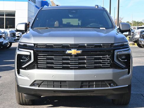 New 2026 Chevrolet Suburban High Country AWD/4WD image 3