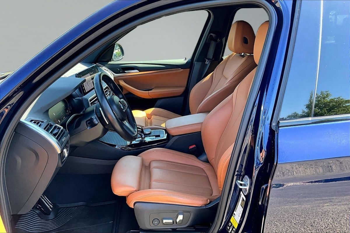 Used 2022 BMW X3 xDrive30i AWD/4WD image 10