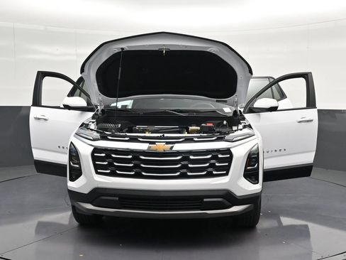Used 2026 Chevrolet Equinox LT w/ Safety and Technology Package FWD image 36