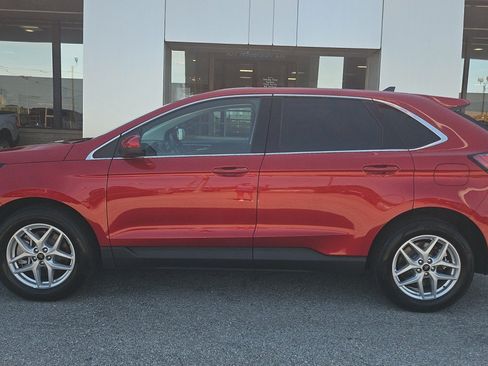 Used 2024 Ford Edge SEL AWD/4WD image 2