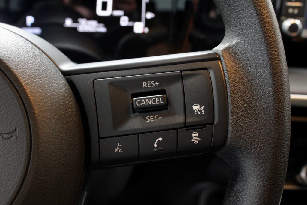 Certified 2025 Nissan Kicks S AWD/4WD image 28