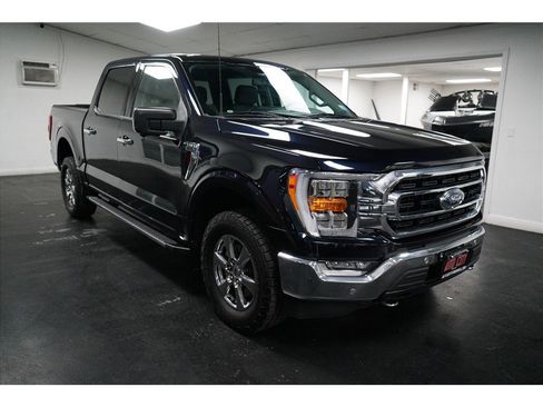 Used 2021 Ford F150 XLT w/ Equipment Group 302A High image 9