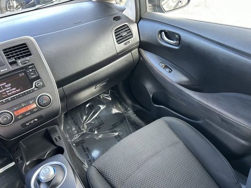 Used 2016 Nissan Leaf S w/ Charger Package image 17