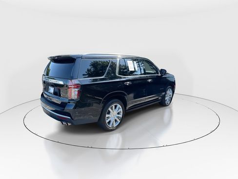 Used 2024 Chevrolet Tahoe High Country AWD/4WD image 8