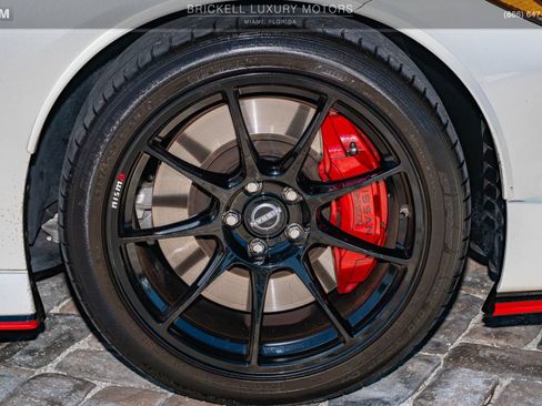 Used 2025 Nissan Z NISMO w/ Floor Mat Package RWD image 40