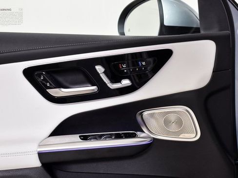 New 2026 Mercedes-Benz GLC 300 image 17