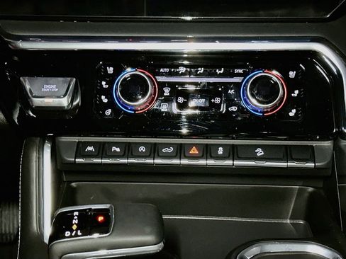 Used 2025 GMC Sierra 1500 Denali Ultimate AWD/4WD image 33