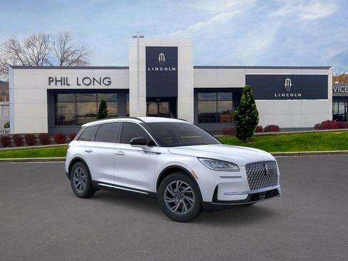 New 2026 Lincoln Corsair Premiere w/ Towing Package image 7