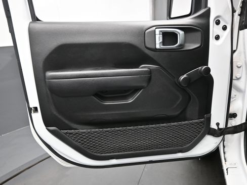 Used 2023 Jeep Wrangler Sport image 11