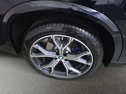 Used 2024 BMW X5 xDrive40i w/ M Sport Package AWD/4WD image 32