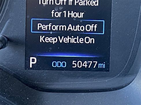 Used 2022 Toyota Corolla Cross LE image 13