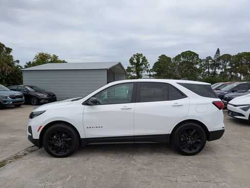 Used 2024 Chevrolet Equinox LS w/ LS Convenience Package FWD image 5
