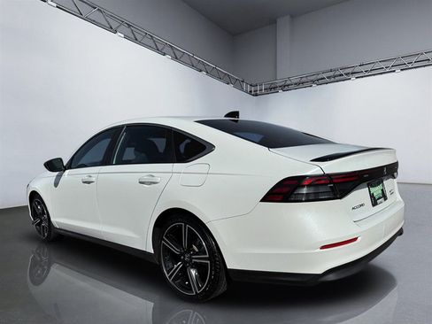 Used 2023 Honda Accord Sport image 5