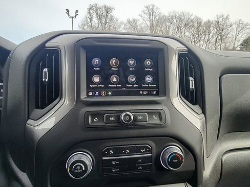 Used 2022 Chevrolet Silverado 1500 Custom image 17